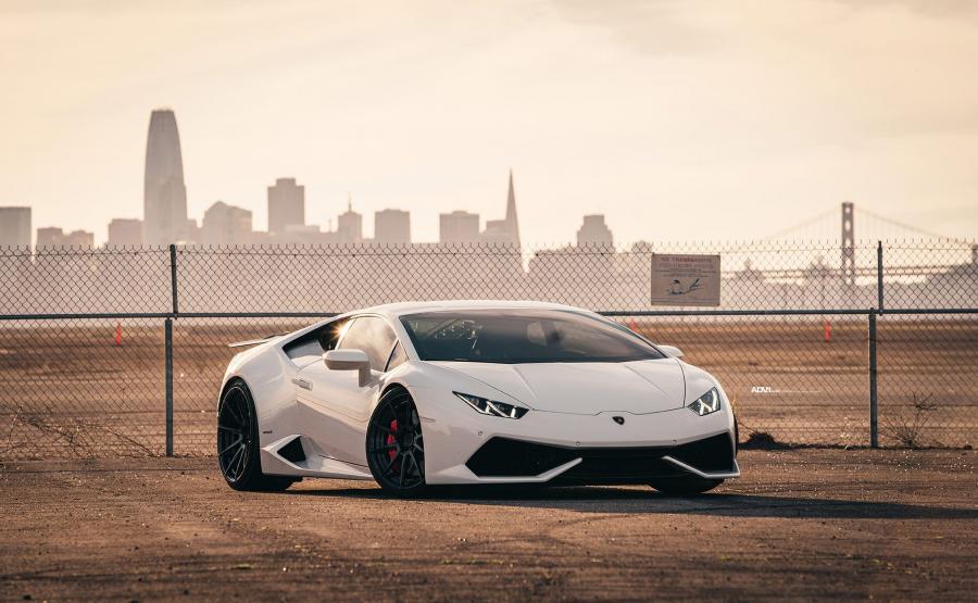  Lamborghini Huracan on ADV.1 Wheels (ADV5.0 M.V2 CS) 2019 года  (фото 1 из 8)